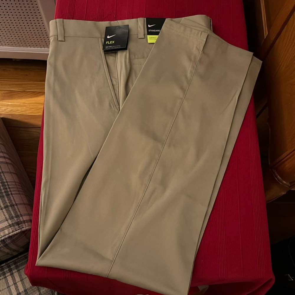 Men’s Nike Khaki Pants